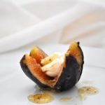 Fresh figs with goat cheese and honey. Easy appetizer. |www.flavourandsavour.com