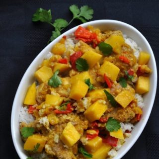 Mango Chicken with Thai Coconut Rice |www/flavourandsavour.com #mango #coconut rice #thai