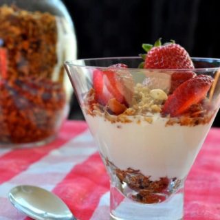 Grain-Free Nutty Granola |www.flavourandsavour.com Scrumptious! Made with coconut oil and maple syrup