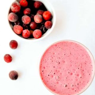 Cranberry Raspberry Hemp Seed Smoothie. A super healthy smoothie full of anti-oxidants. |www.flavourandsavour.com