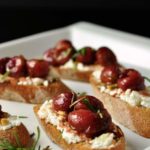 Roasted Grape and Goat Cheese Crostini |www.flavourandsavour.com An impressive appetizer for any time of the year.