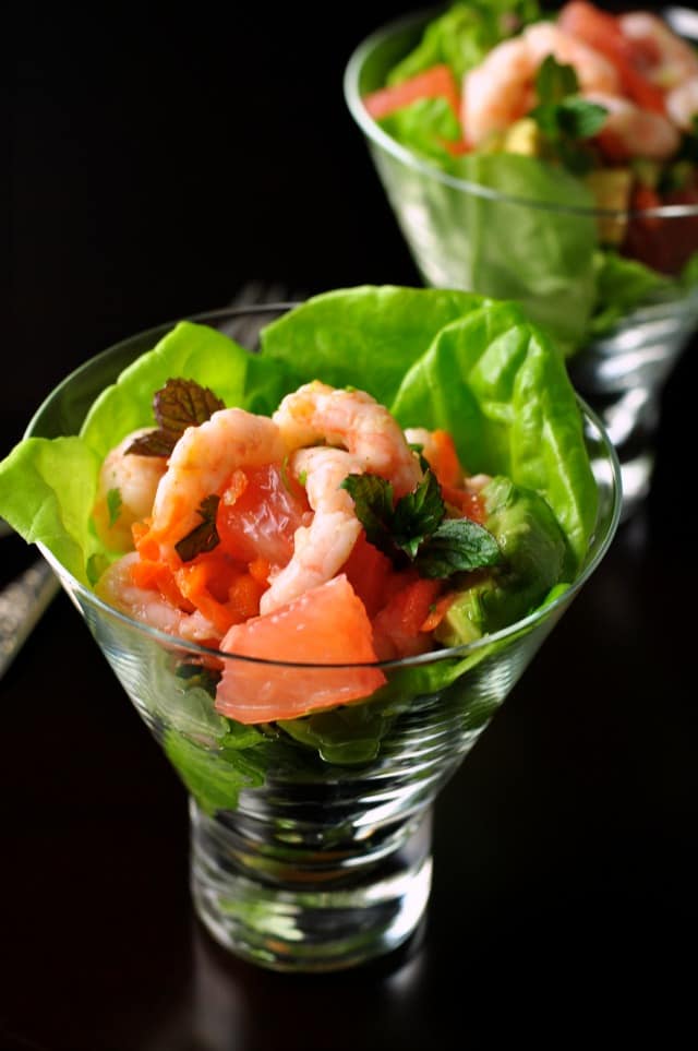 Shrimp Salad with Grapefruit and Mint |www.flavourandsavour.com