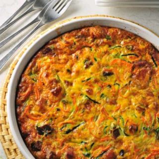 Zucchini Carrot Paleo Quiche with Bacon. Crustless quiche, dairy-free, grain-free and delicious! from Flavour and Savour