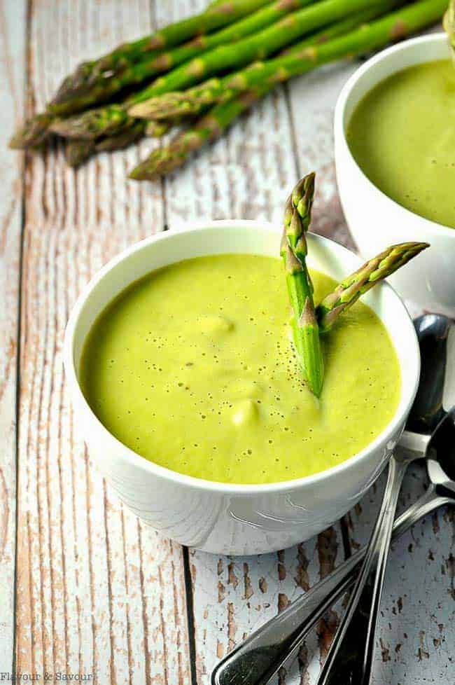 Dairy-Free Creamy Asparagus Soup