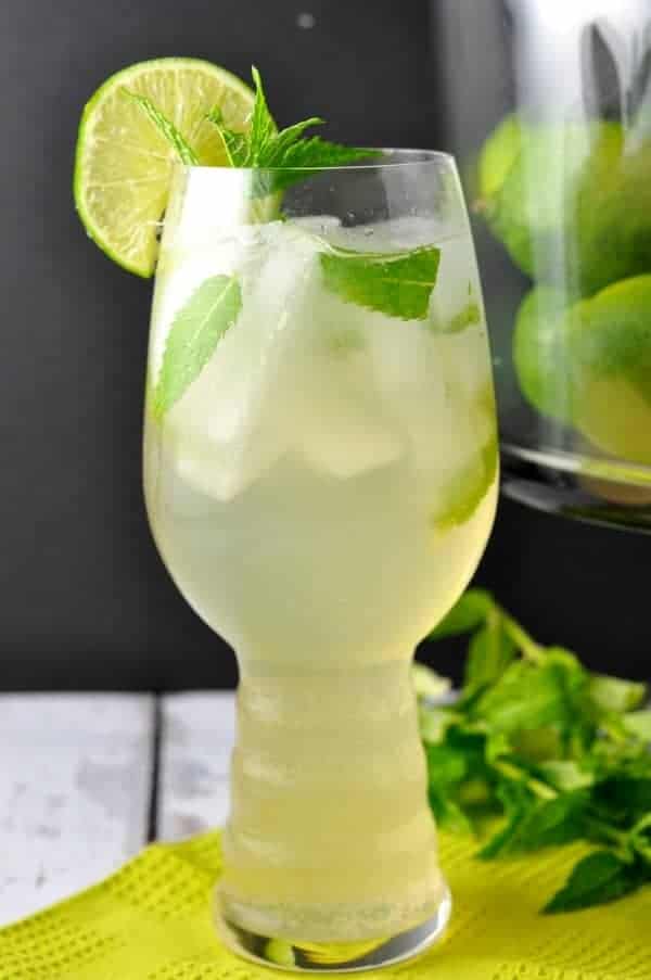 Ginger Mint Cooler. Make it a mocktail or a cocktail! |www.flavourandsavour.com