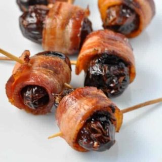 How to make Bacon Wrapped Cheese Stuffed Dates |www.flavourandsavour.com