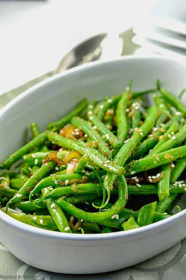 Sesame Ginger Green Beans in an oval serving dish.