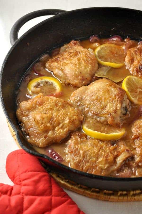 Lemon Garlic Chicken with Pasta and Herbs. Easy family dinner with ingredients you already have in your pantry. |www.flavourandsavour.com