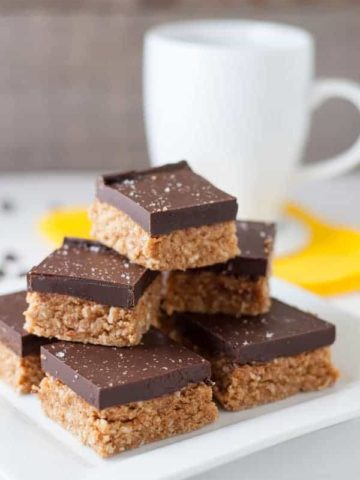 No-Bake Chocolate Peanut Butter Bars. Grain-free, refined sugar-free, paleo. Ready in 20 minutes!