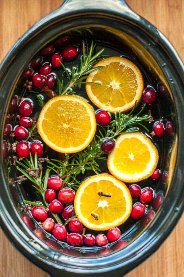 Make your own simmering holiday potpourri in your slow cooker or on your stove top. Makes your home smell like Christmas! Includes instructions for making holiday gift bags and downloadable printable gift tags, too. Happy Holidays! |www.flavourandsavour.com