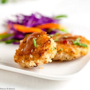 Thai crab cakes with spicy dipping sauce