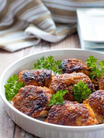 One Pan Spicy Miso-Ginger Chicken Thighs --a quick and easy one-pan meal. |www.flavourandsavour.com