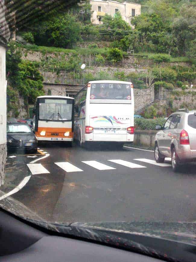 Tips for driving in Italy --buses