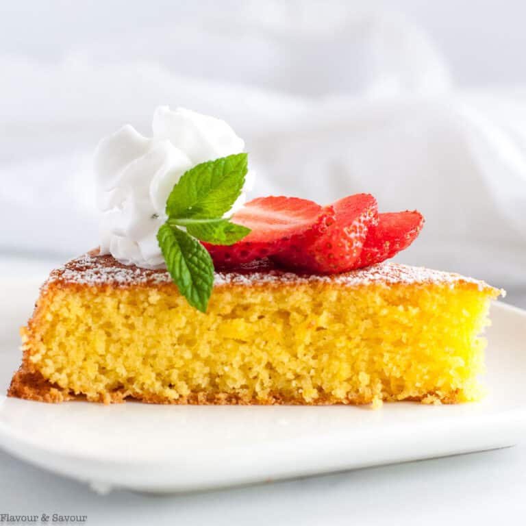 OneBowl Flourless Lemon Almond Cake