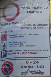 Tips for Driving in Italy from Flavour and Savour Parking signs Zonz Trafrico Limitato