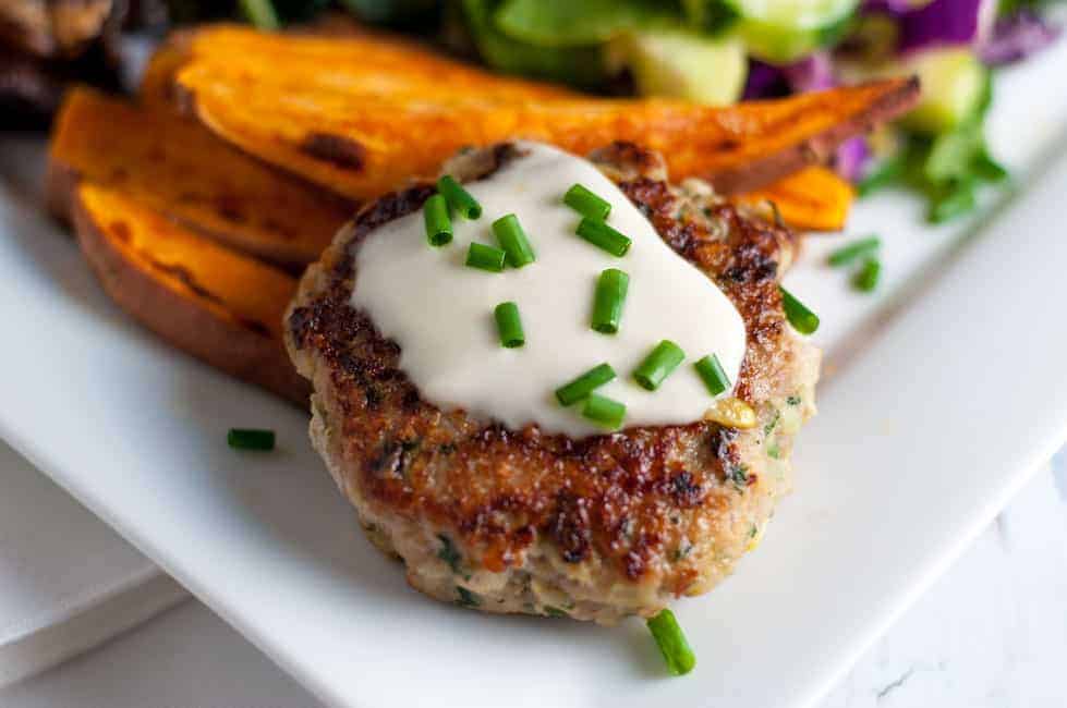 Healthy Open Face Thai Chicken Burgers. Quick and easy and very flavourful! |www.flavourandsavour.com