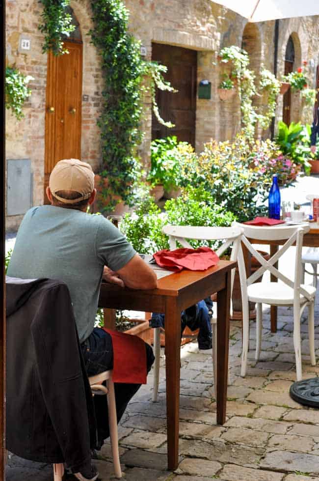 outdoor cafe in Pienza, Italy