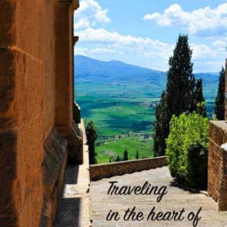 Traveling in the heart of Tuscany title