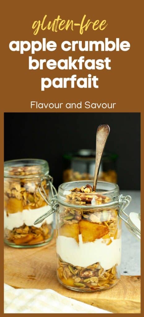 Image with text for apple crumble breakfast parfait.