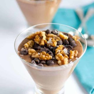 Chunky Monkey Dessert Smoothie made with Vega One Nutritional Shake mix and Silk non-dairy milk. All your favourite flavours in a healthy, nutrient-packed dessert ! #ad |www.flavourandsavour.com