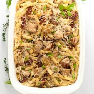 This Sun-dried Tomato Artichoke Penne Pasta has robust Italian flavours of tomatoes, artichokes, garlic and Parmesan cheese, all in one gluten-free pasta and chicken dish!