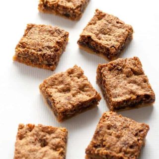 Canadian Butter Tart Squares. All the flavour of traditional butter tarts, without the pastry. These have a gluten-free shortbread crust! |www.flavourandsavour.com