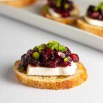 These Cranberry Jalapeño Brie Crostini Appetizers add a festive touch to your party and they're a great way to use leftover cranberry sauce! |www.flavourandsavour.com