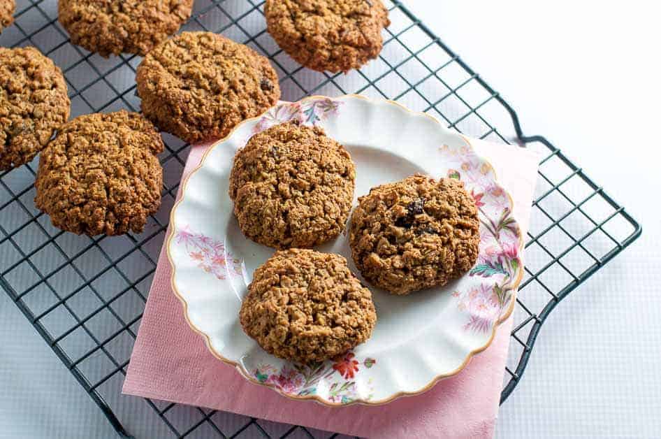 Gluten Free Cherry Coconut Oatmeal Cookies. Sweetened with low glycemic coconut palm sugar, these are a healthy option for cookie lovers! |www.flavourandsavour.com