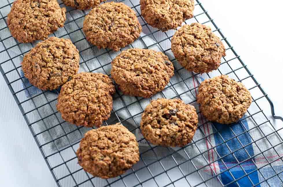 Gluten Free Cherry Coconut Oatmeal Cookies. Sweetened with low glycemic coconut palm sugar, these are a healthy option for cookie lovers! |www.flavourandsavour.com