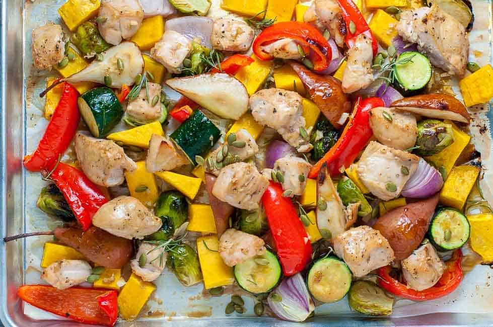 Paleo and Family-friendly Maple Garlic Chicken Sheet Pan Dinner with Butternut Squash |www.flavourandsavour.com