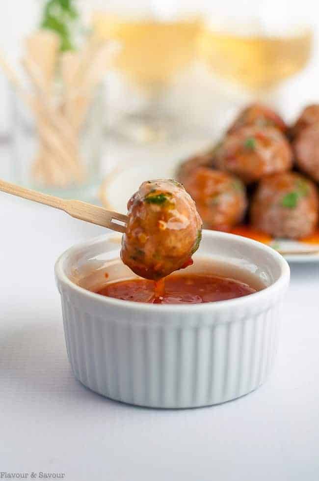 Spicy Thai Turkey Cocktail Meatballs with Dipping Sauce - Flavour and ...