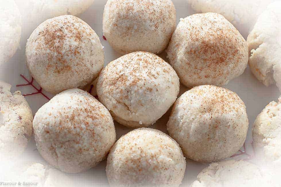 Gluten-Free Almond Shortbread Cookie Balls