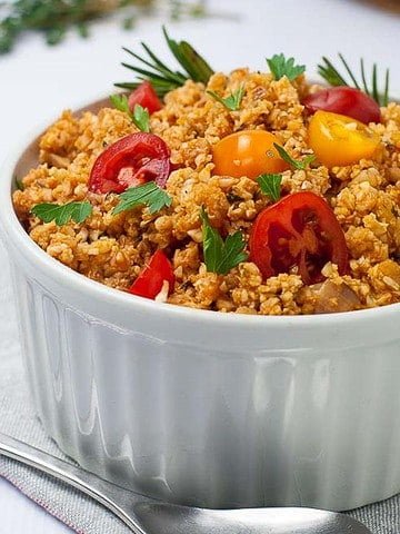 A bowl of Spanish style cauliflower rice.