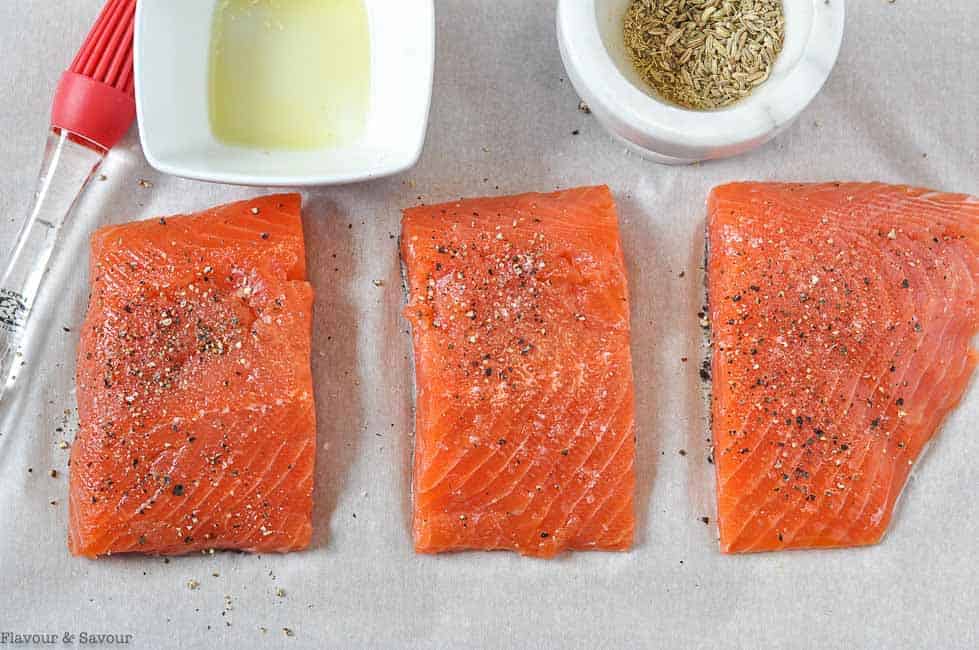 Salmon fillets with salt and pepper.