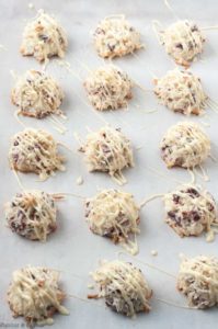 Macaroons with white chocolate drizzle