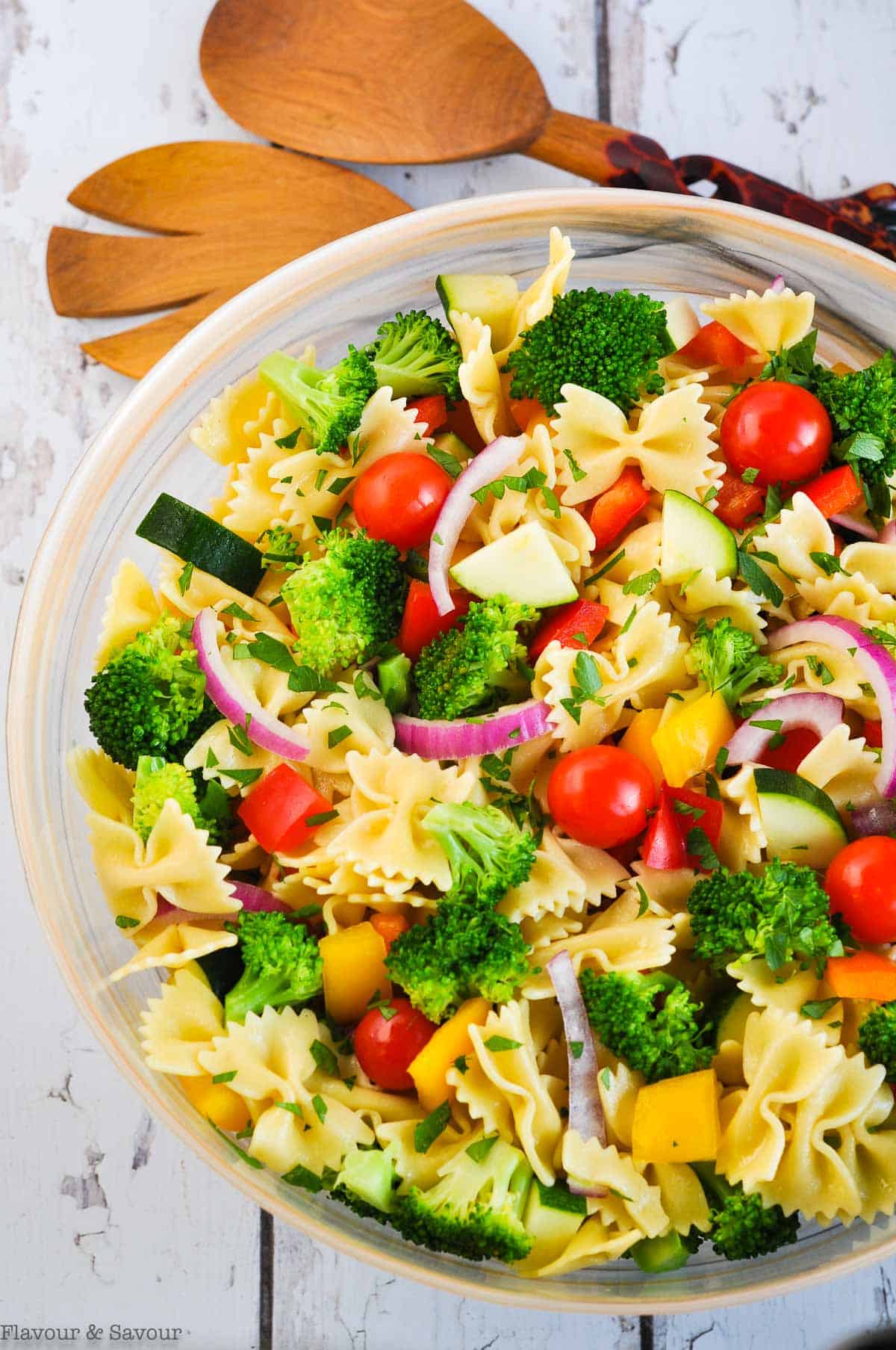 Pasta Salad with broccoli, tomatoes and zucchini in a bowl