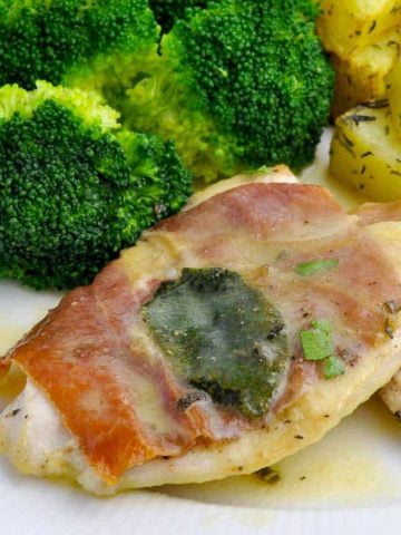Chicken Saltimbocca with broccoli