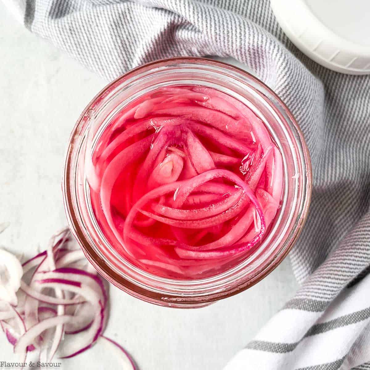 Refrigerator Pickled Red Onions-image