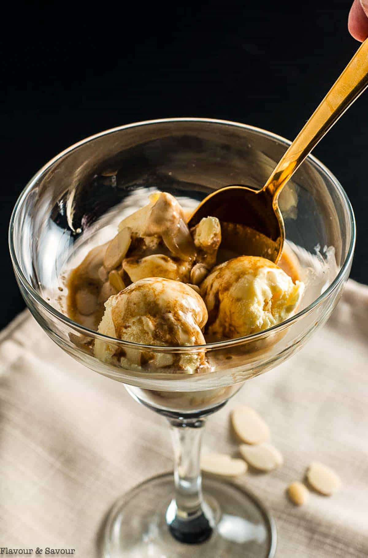 Espresso Affogato - Rezepte Suchen