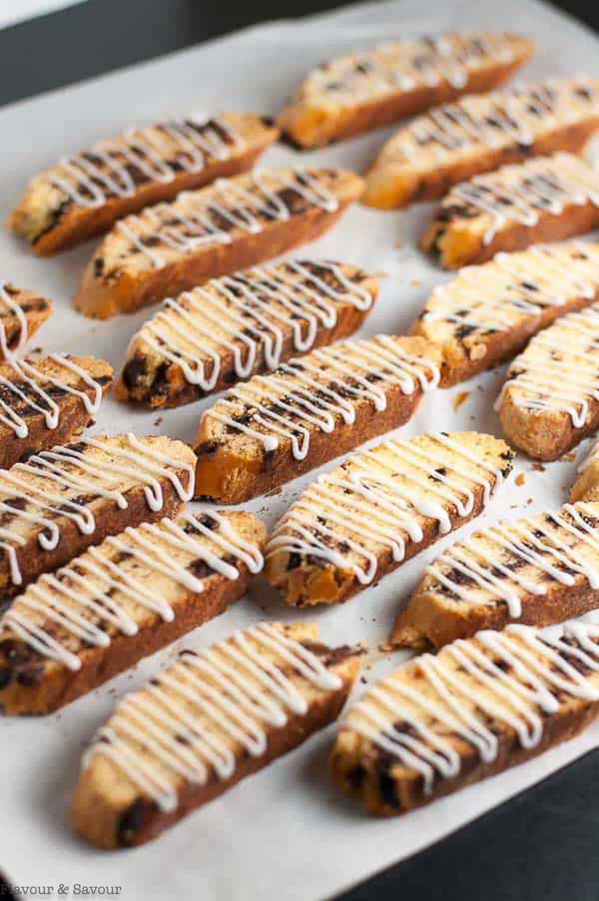 sliced biscotti drizzled with lemon vanilla glaze