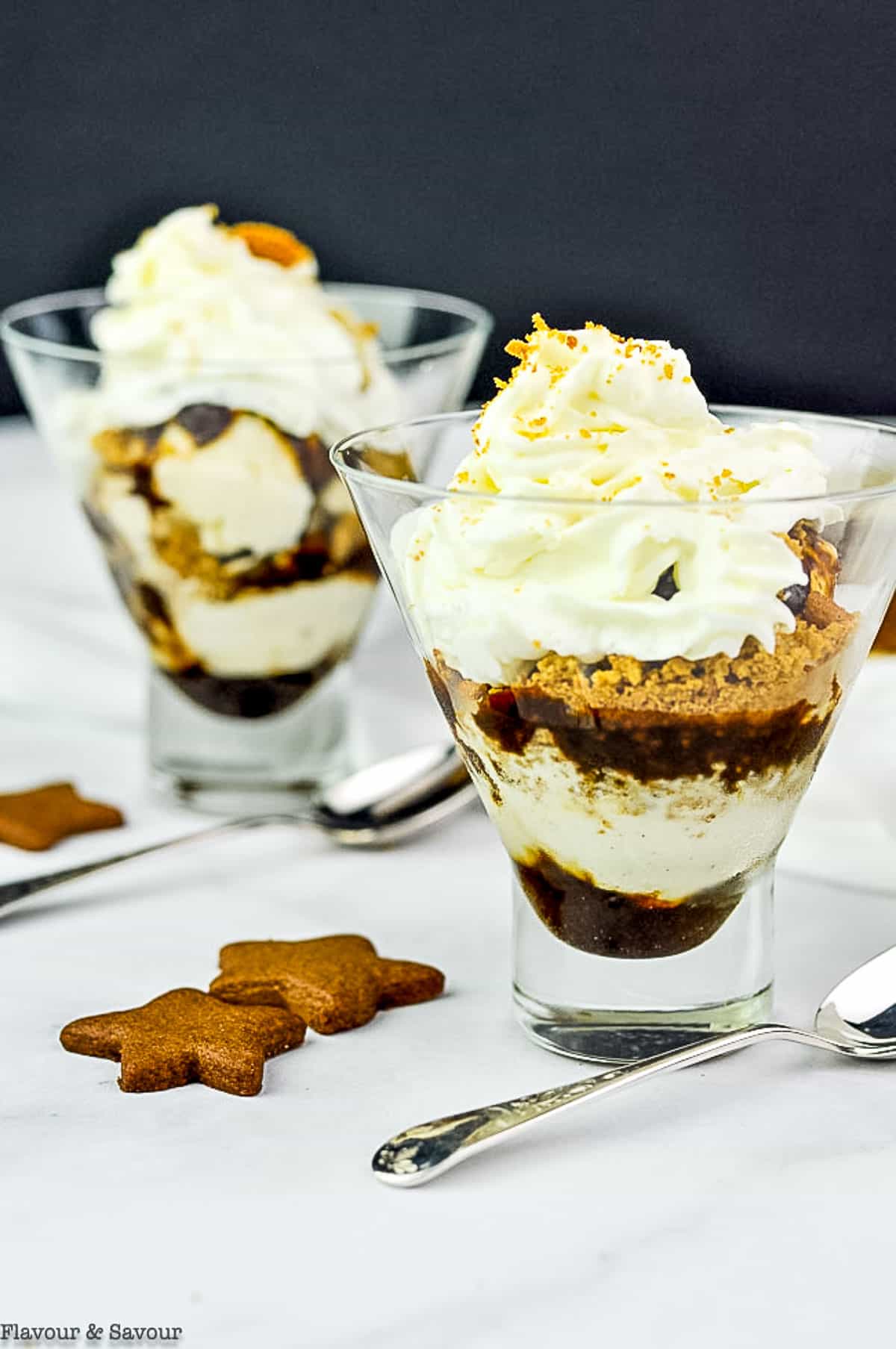 two dessert glasses with Gingerbread Ice Cream Parfait