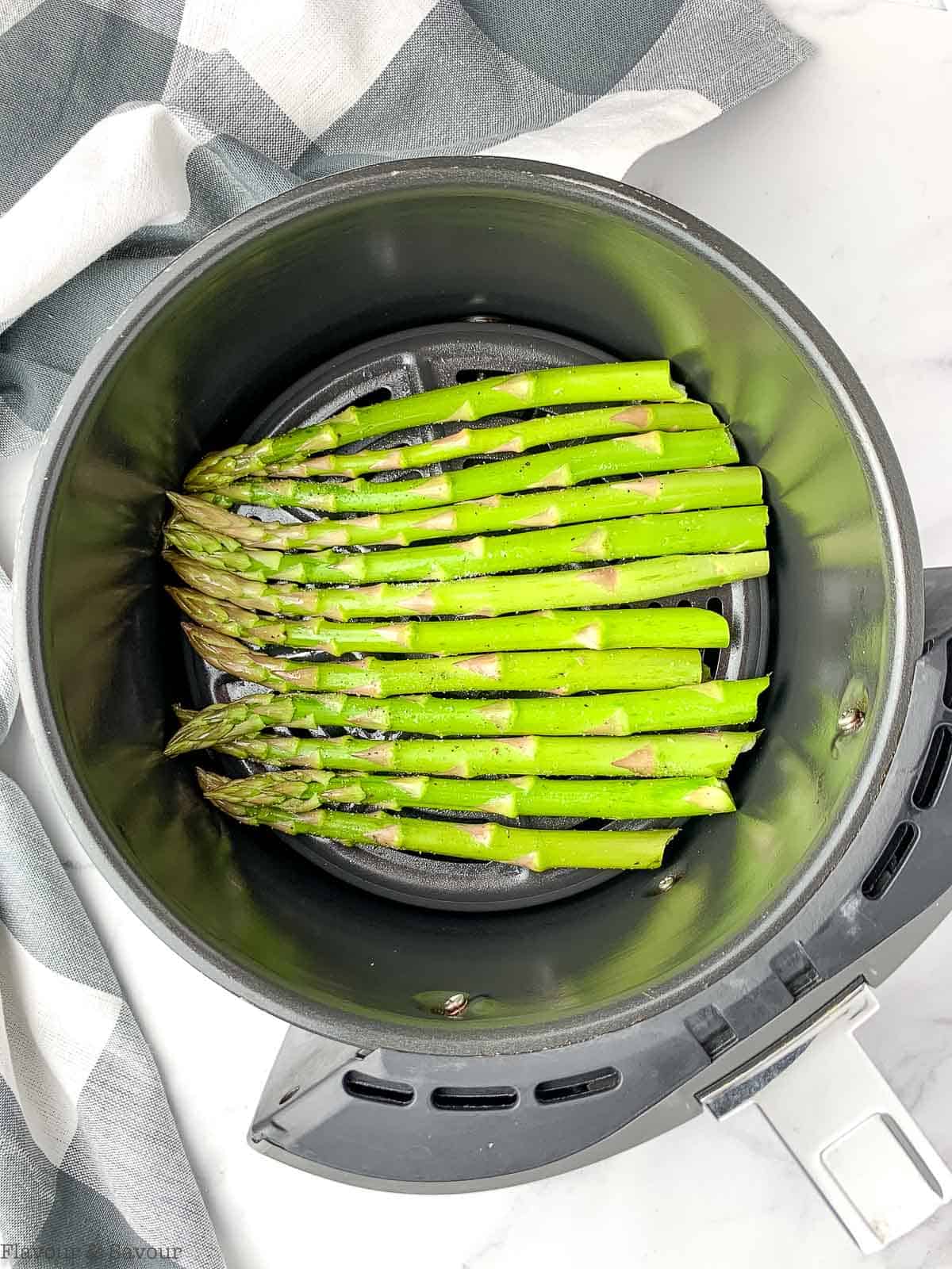 asparagus spears in an air fryer