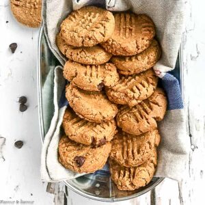 overhead view of 4-ingredient peanut butter cookies