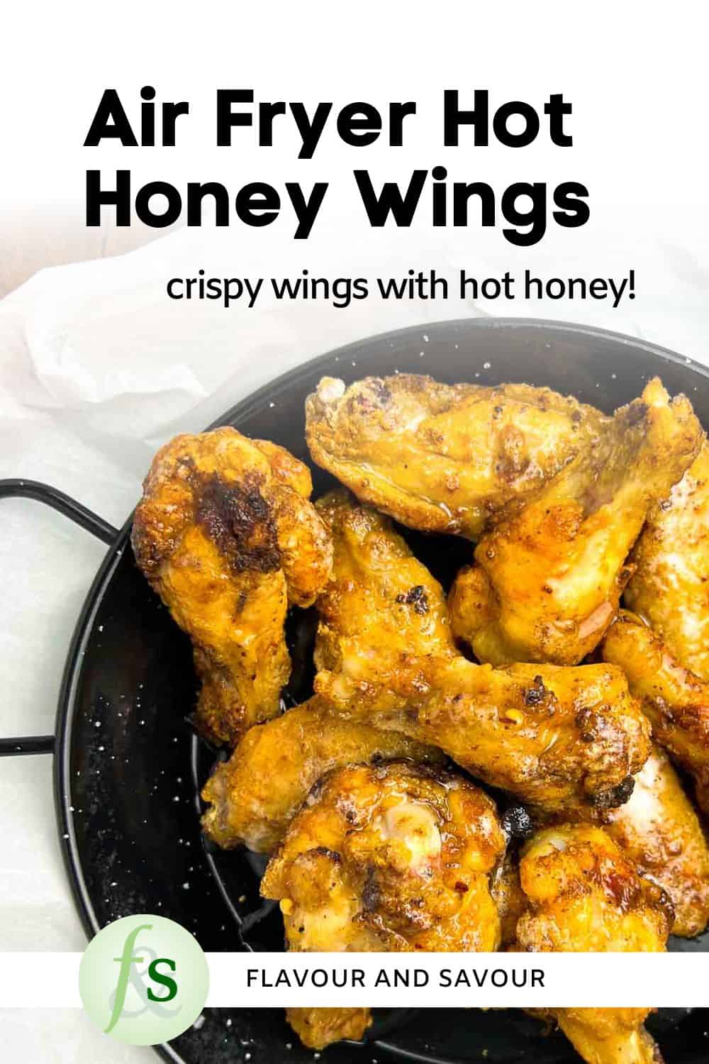 Image with text for air fryer hot honey wings.