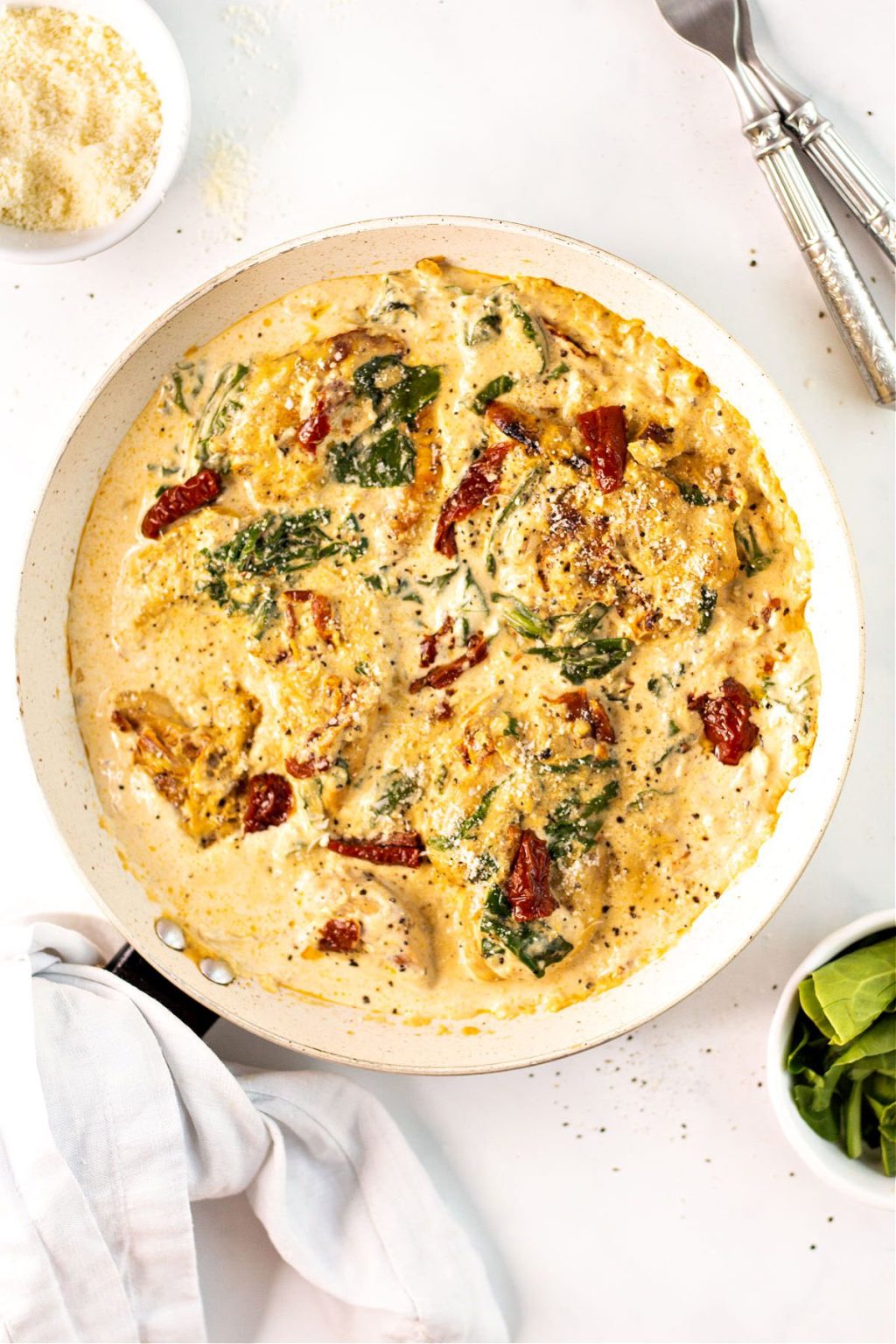 Keto Tuscan Chicken (Quick & Easy) - Flavour and Savour